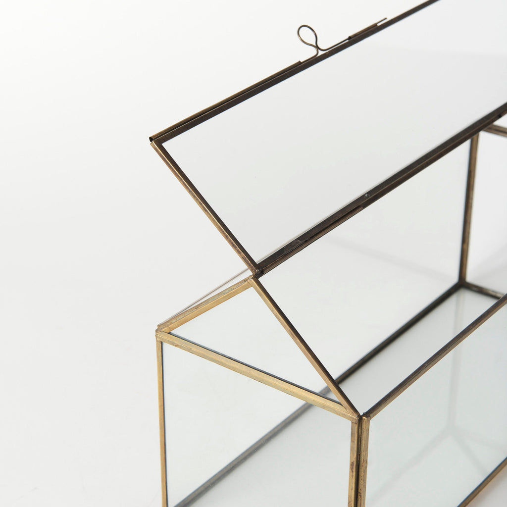 Hutt Glass Box