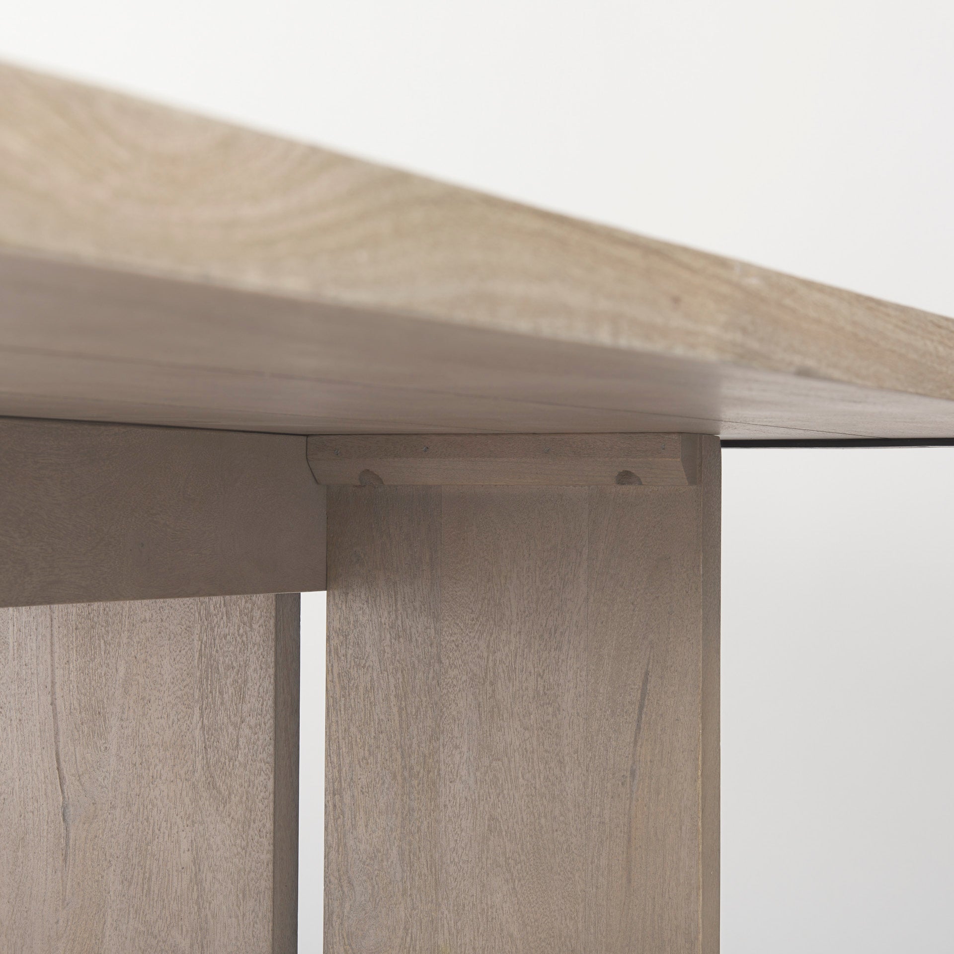 Aida 84" Dining Table