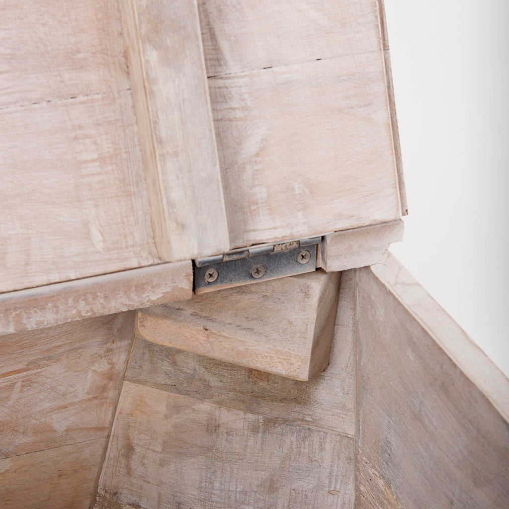 Esagono End/Side Table
