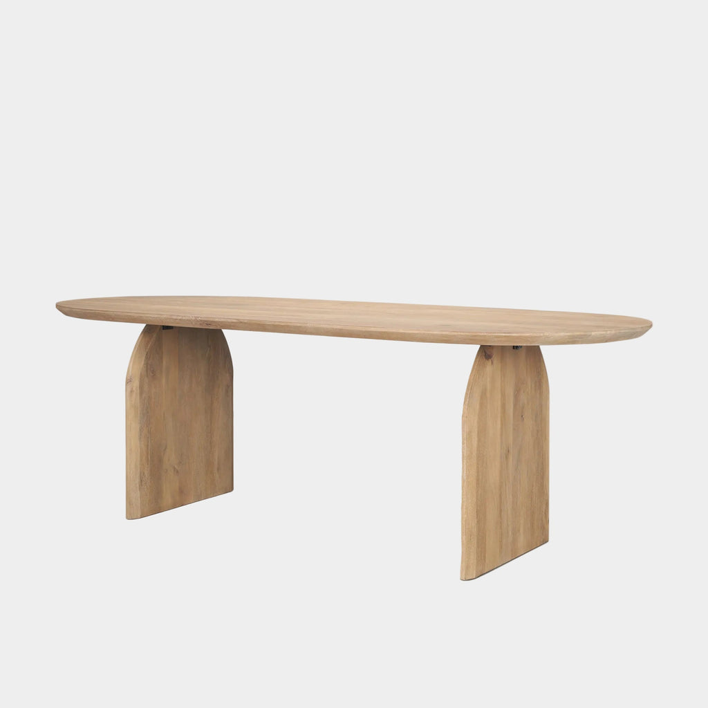 Isla 86.5" Dining Table