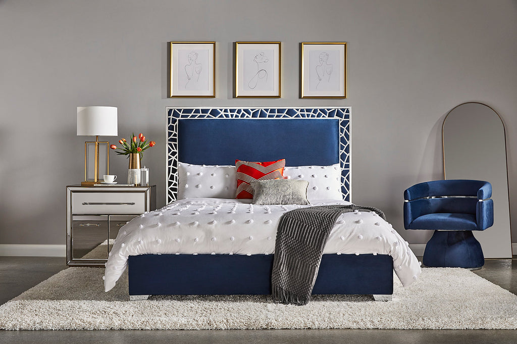 Philip Floor Mirror: Gold Frame