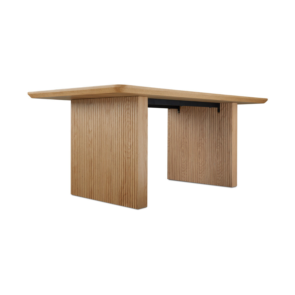 Pauline Dining Table: Oak Veneer