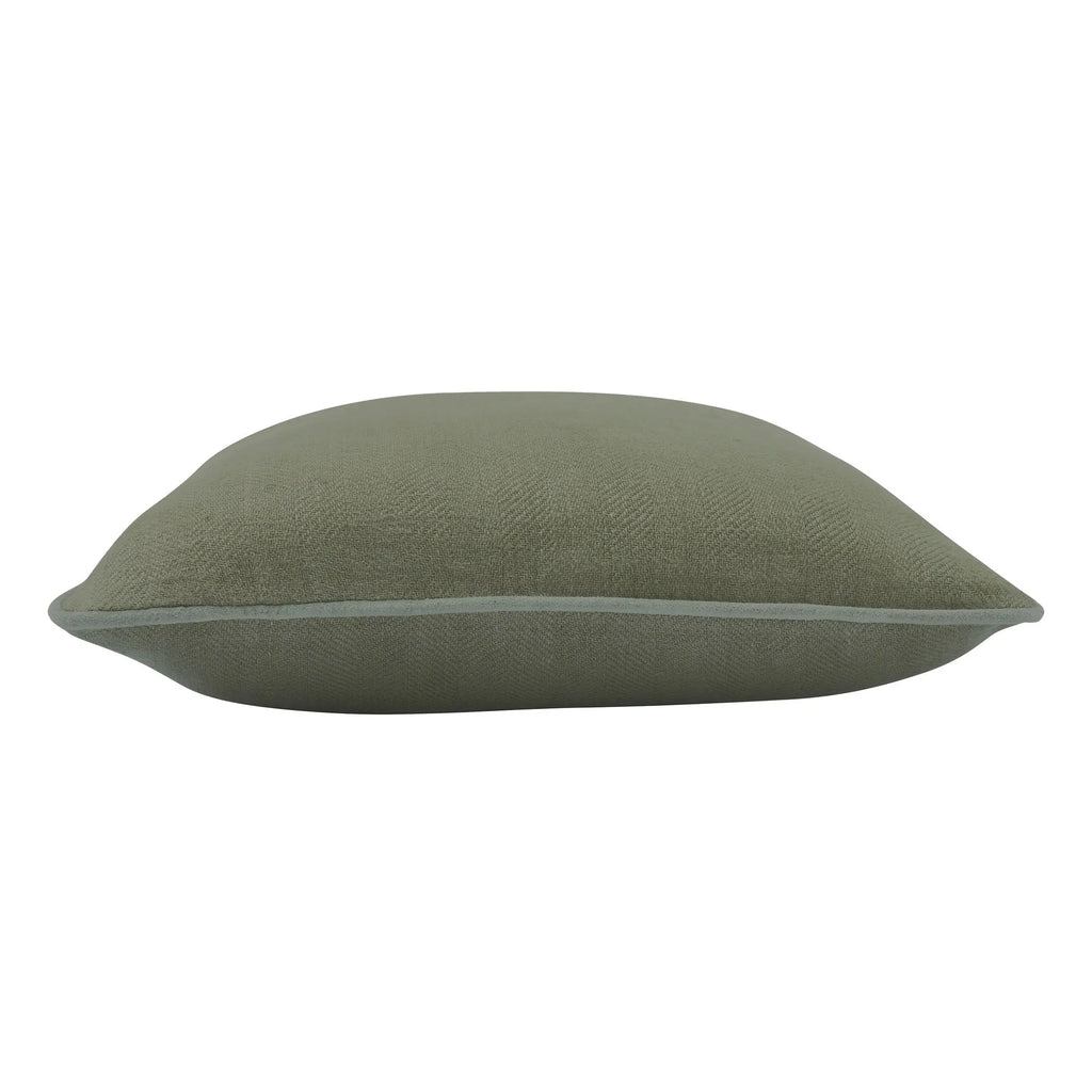 Lavigne Pillow