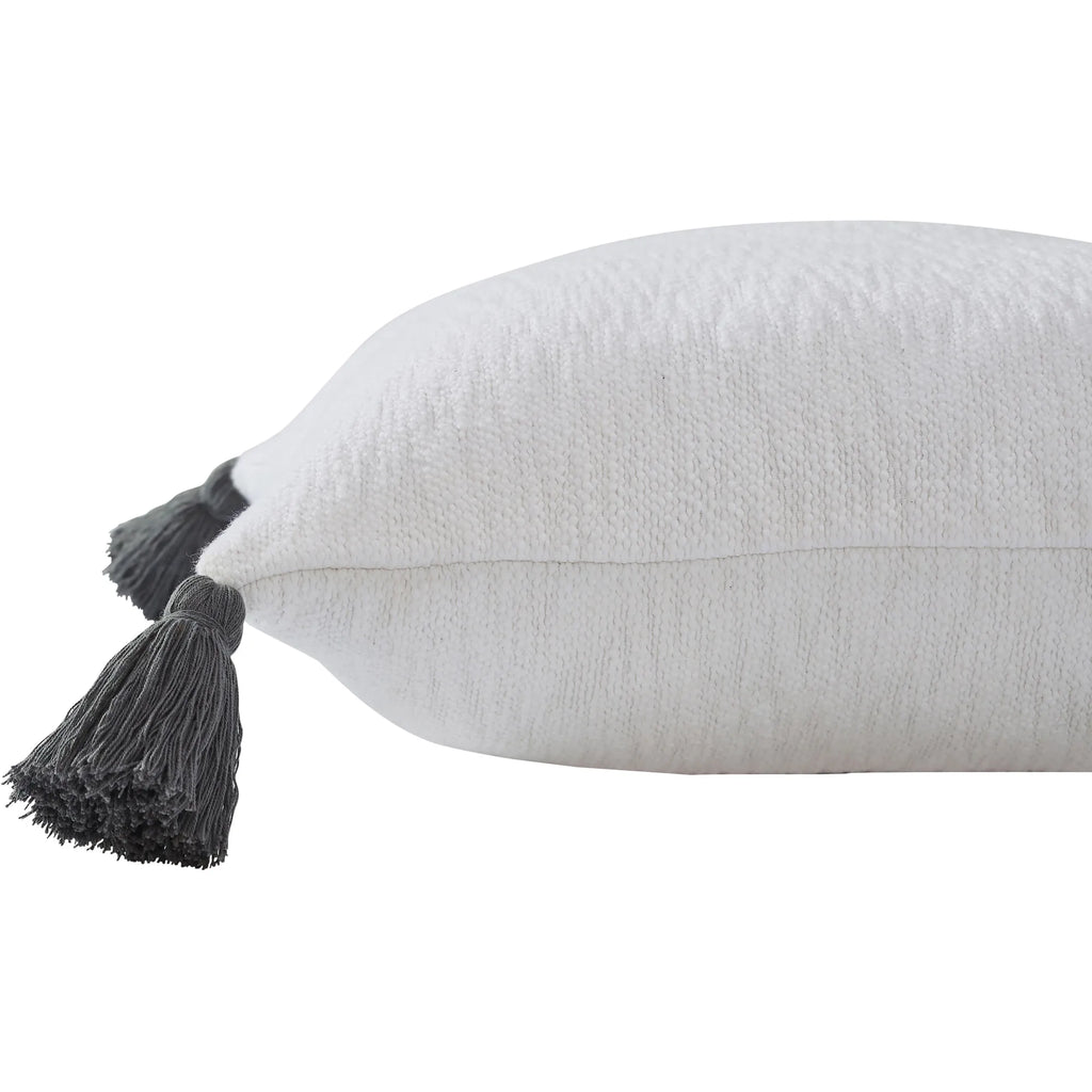 Julianne Pillow