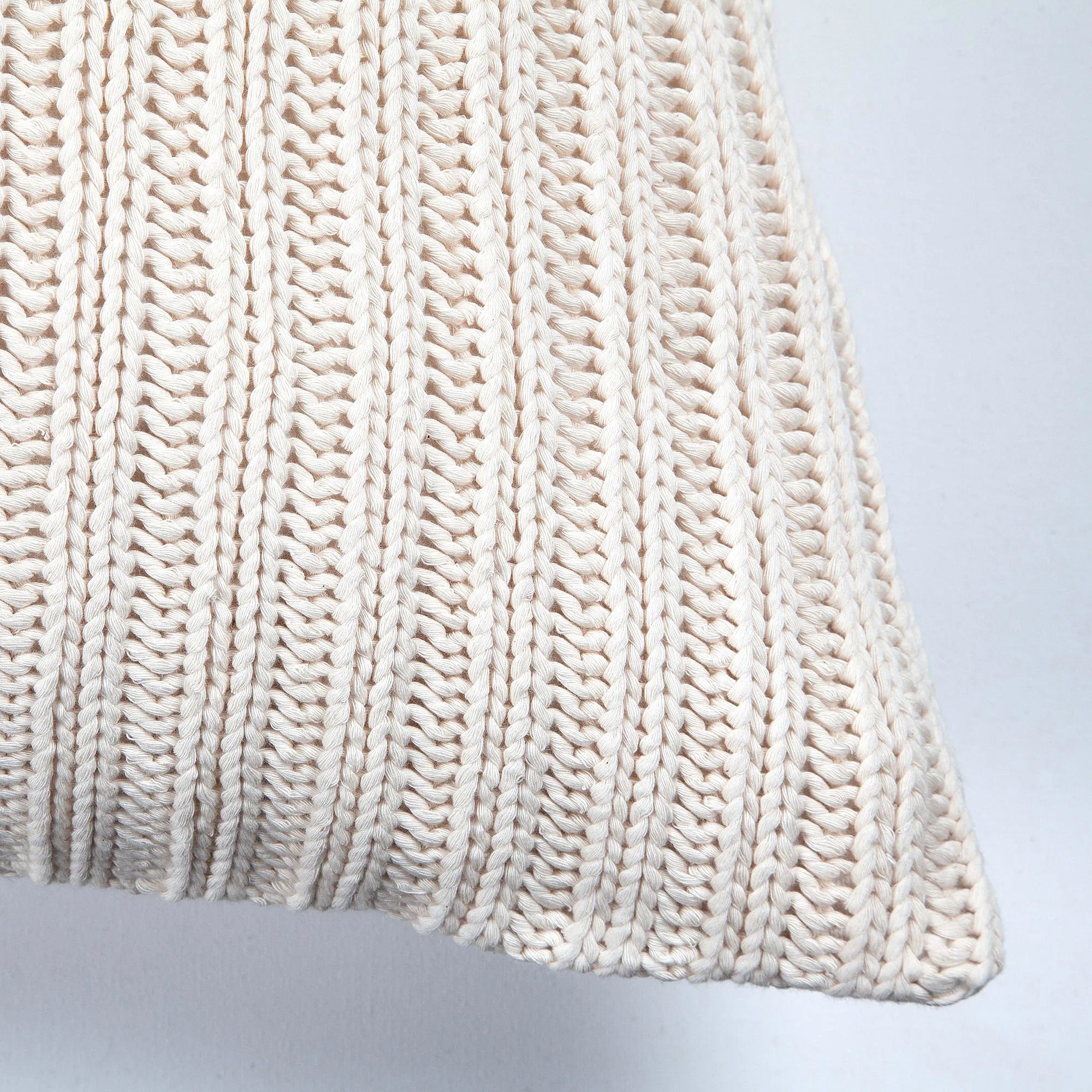 Roberto Pillow