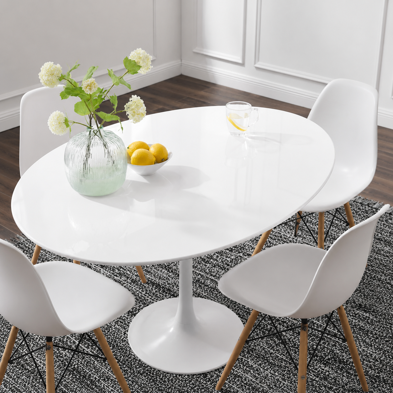 Tulip Table Oval - Lacquer