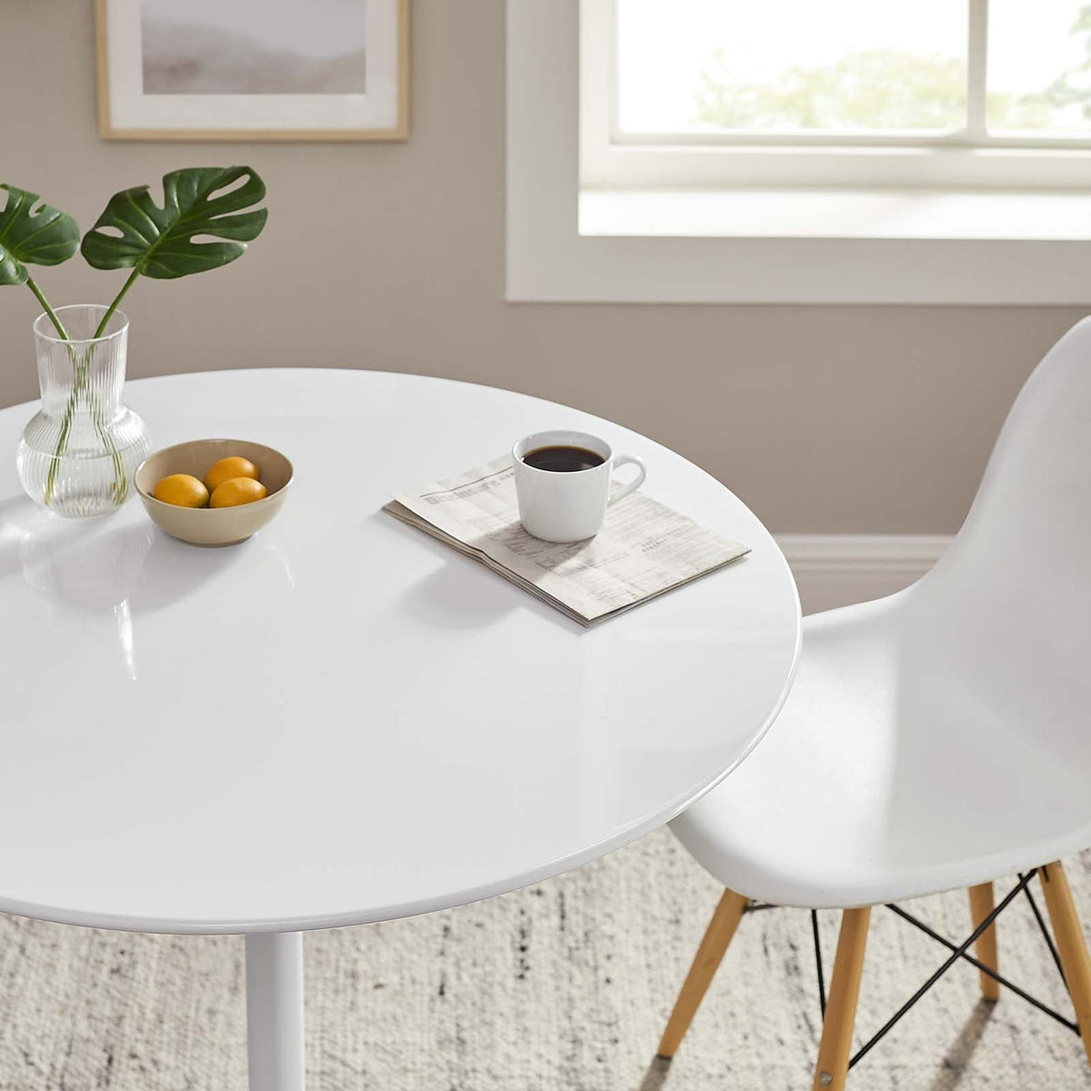Tulip Table Round - Lacquer