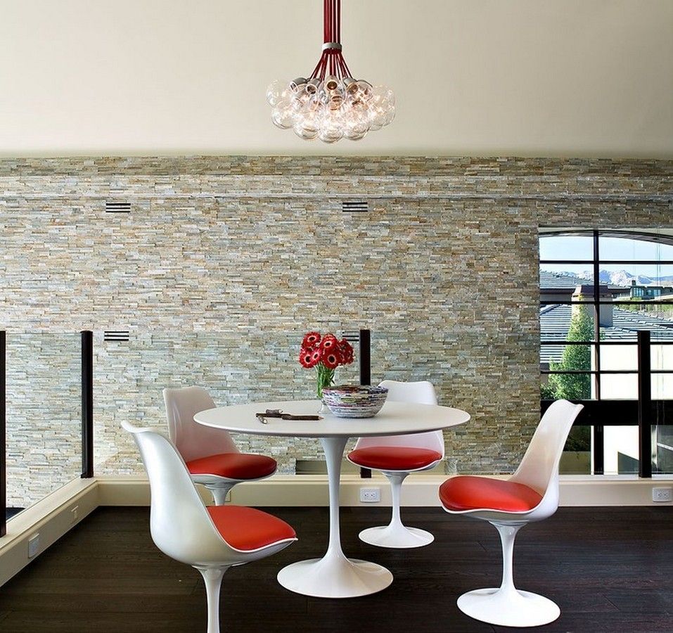 Tulip Table Round - Lacquer