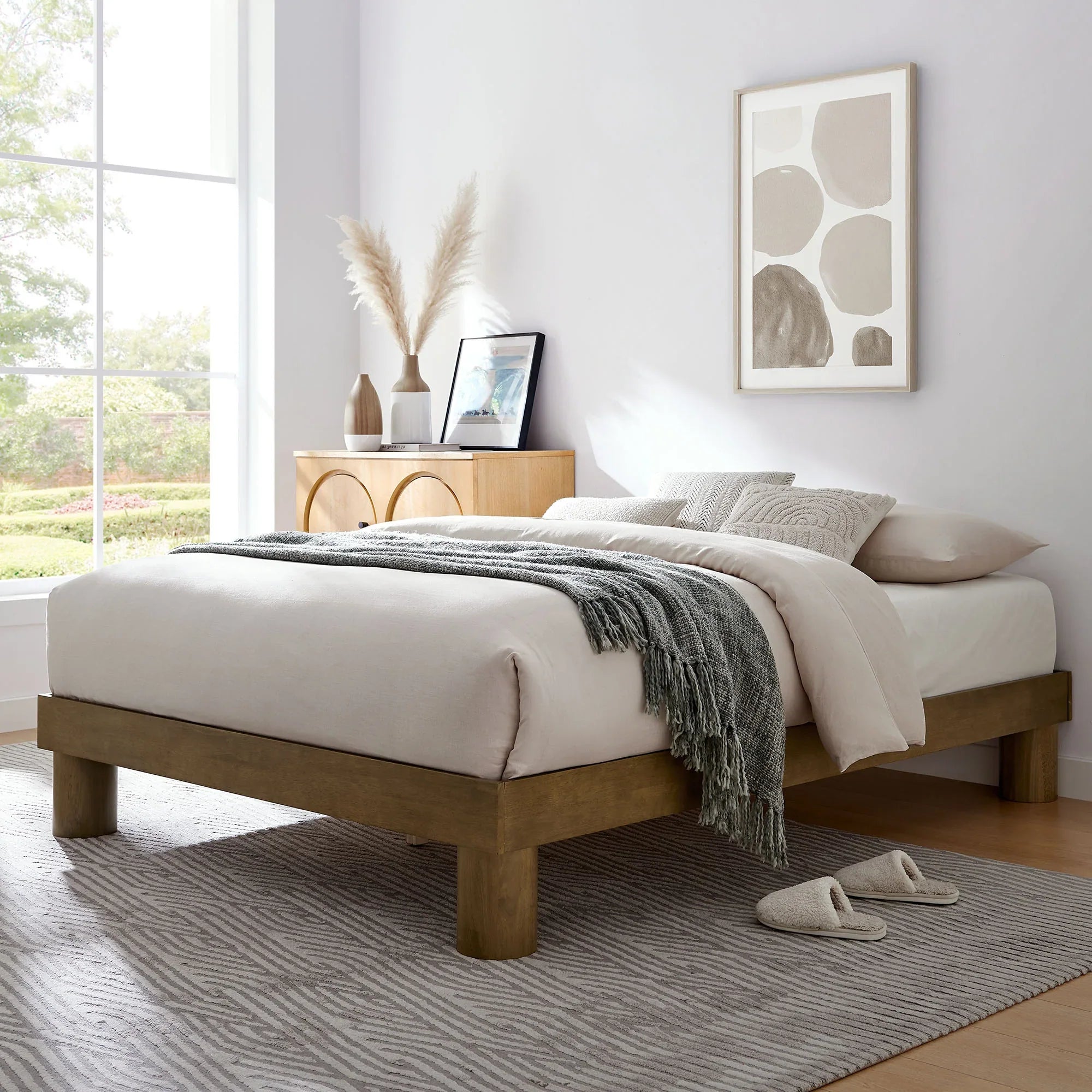 Runa Platform Bed