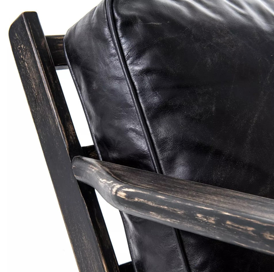 Faye Lounge Chair (Vegan Leather)