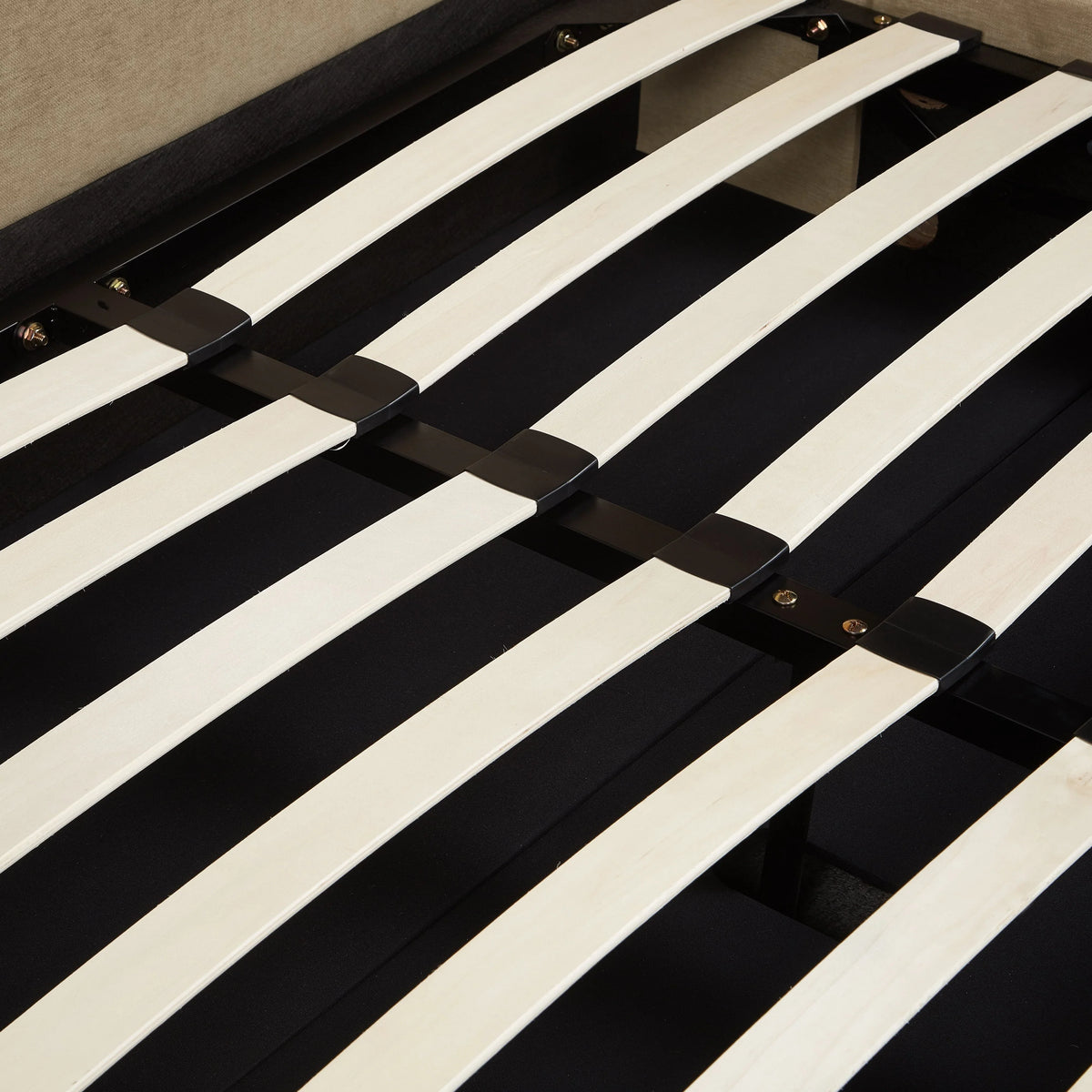 Harmony Performance Chenille Bed