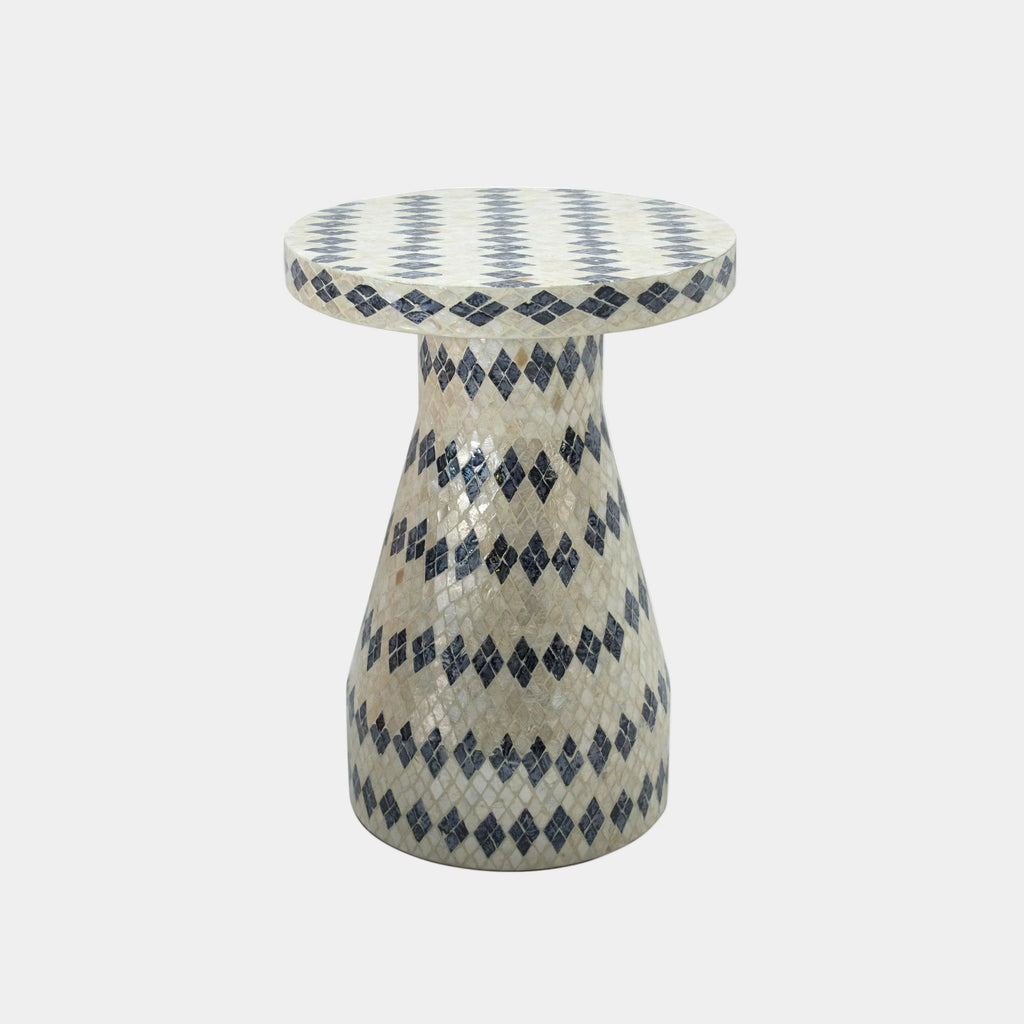 Halio Shell Side Table