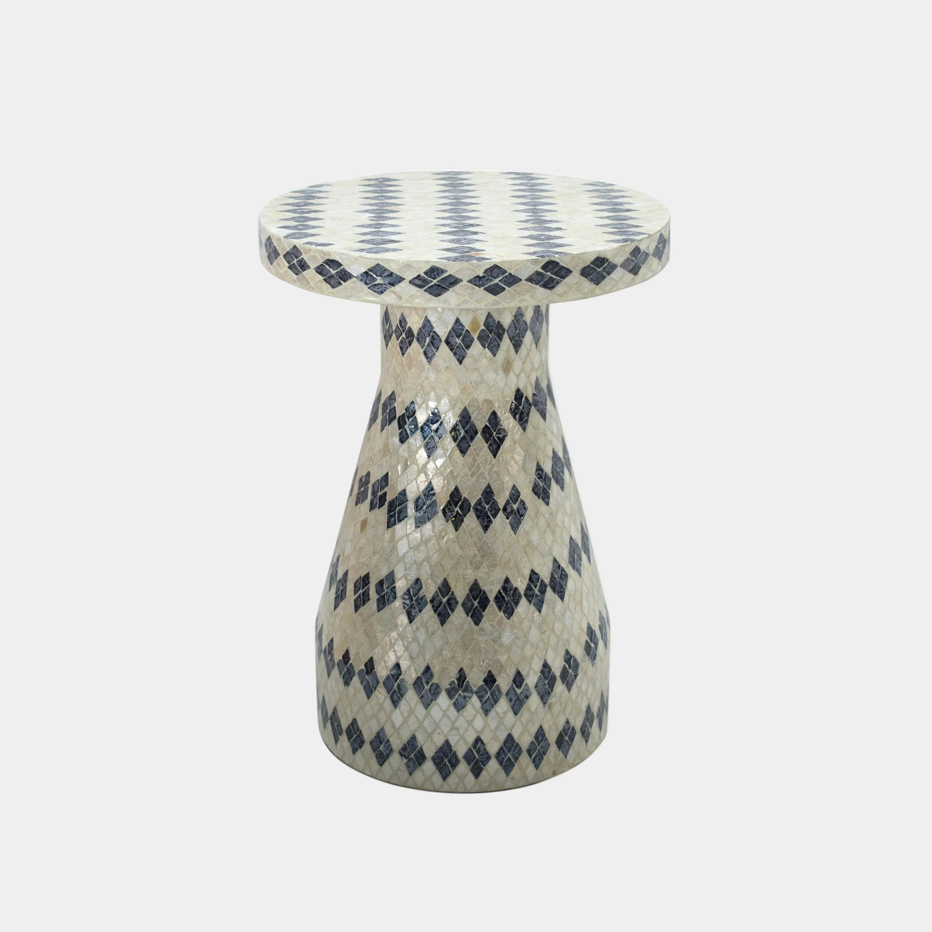 Halio Shell Side Table