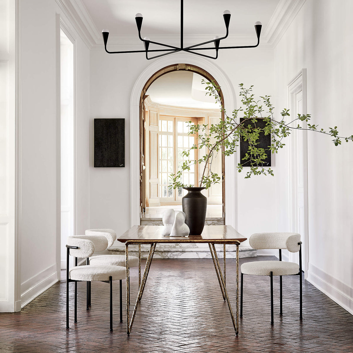 Libera Inesse Boucle Dining Chair