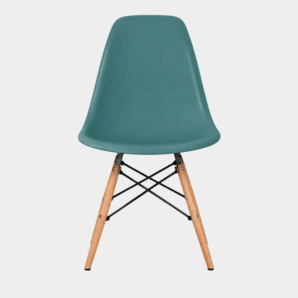 Eames Eiffel Molded Plastic Chair (Natural Base)