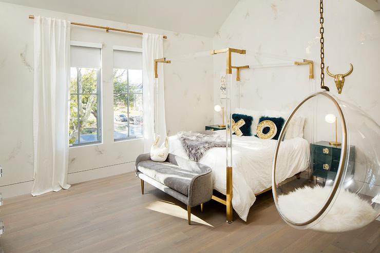 Bubble Hanging Lounge Chair (Gold)