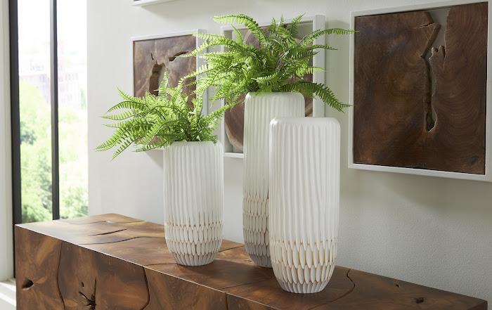 Lacuna Vase, Medium