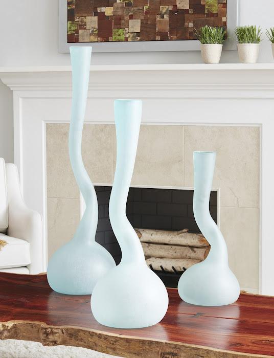Frosted Corkscrew Vase, MD