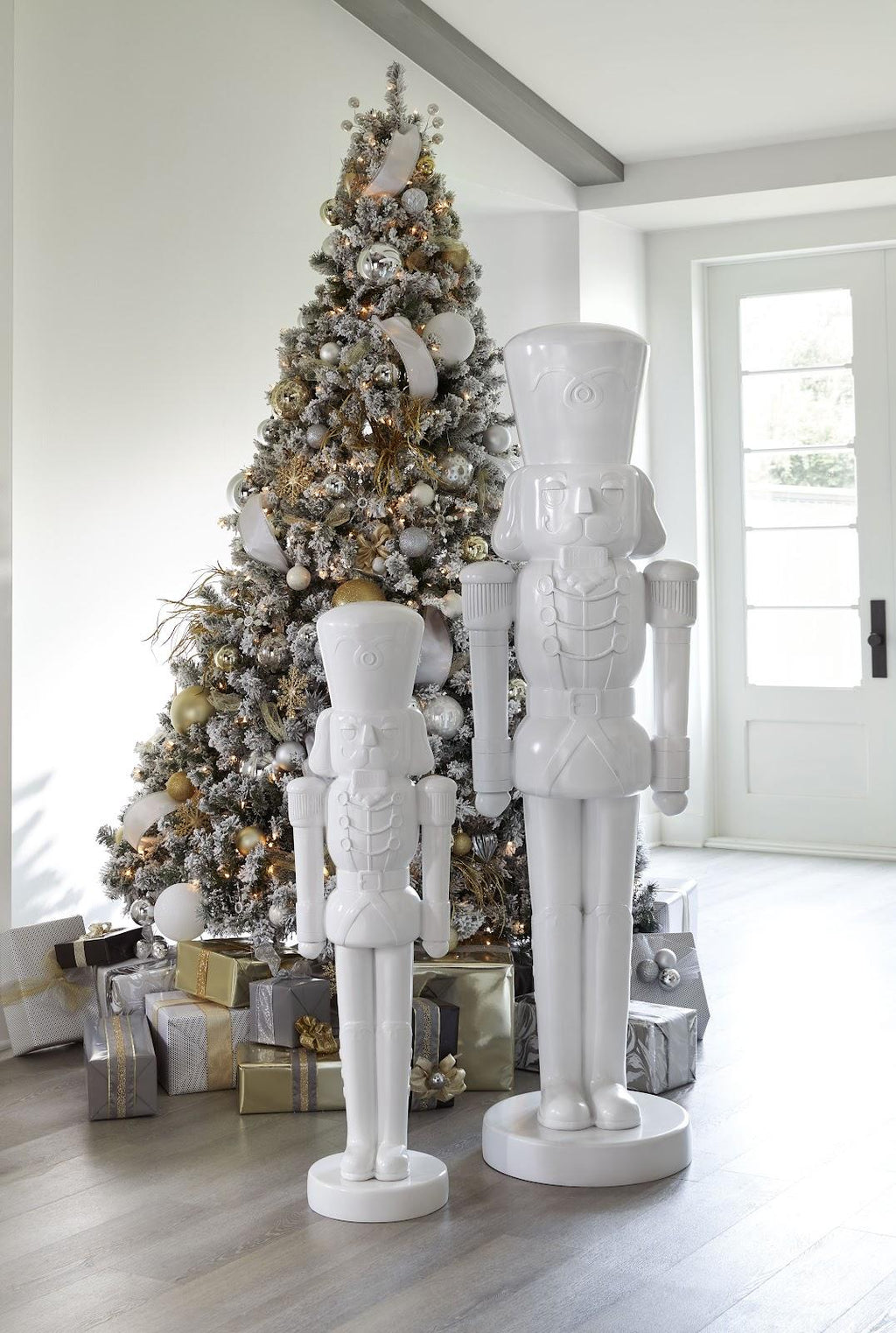 Nutcracker Soldier Sculpture 4ft, White