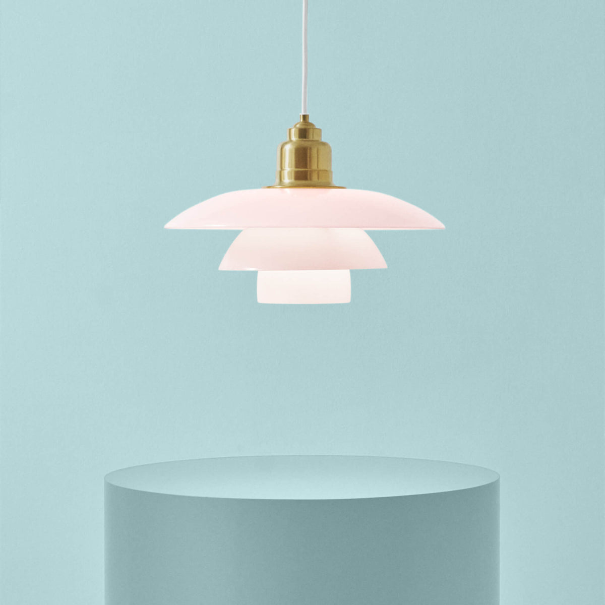 PH 3½-3 Glass Pendant Pale Rose ペンダントライト｜Louis Poulsen